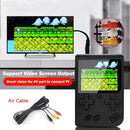 Um console de jogos pequeno portátil vermelho retrô clássico para crianças com carregamento de 400 jogos pode ser conectado à TV